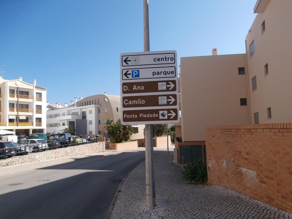 Apartmento Praia Da Dona Ana Лагуш Номер фото